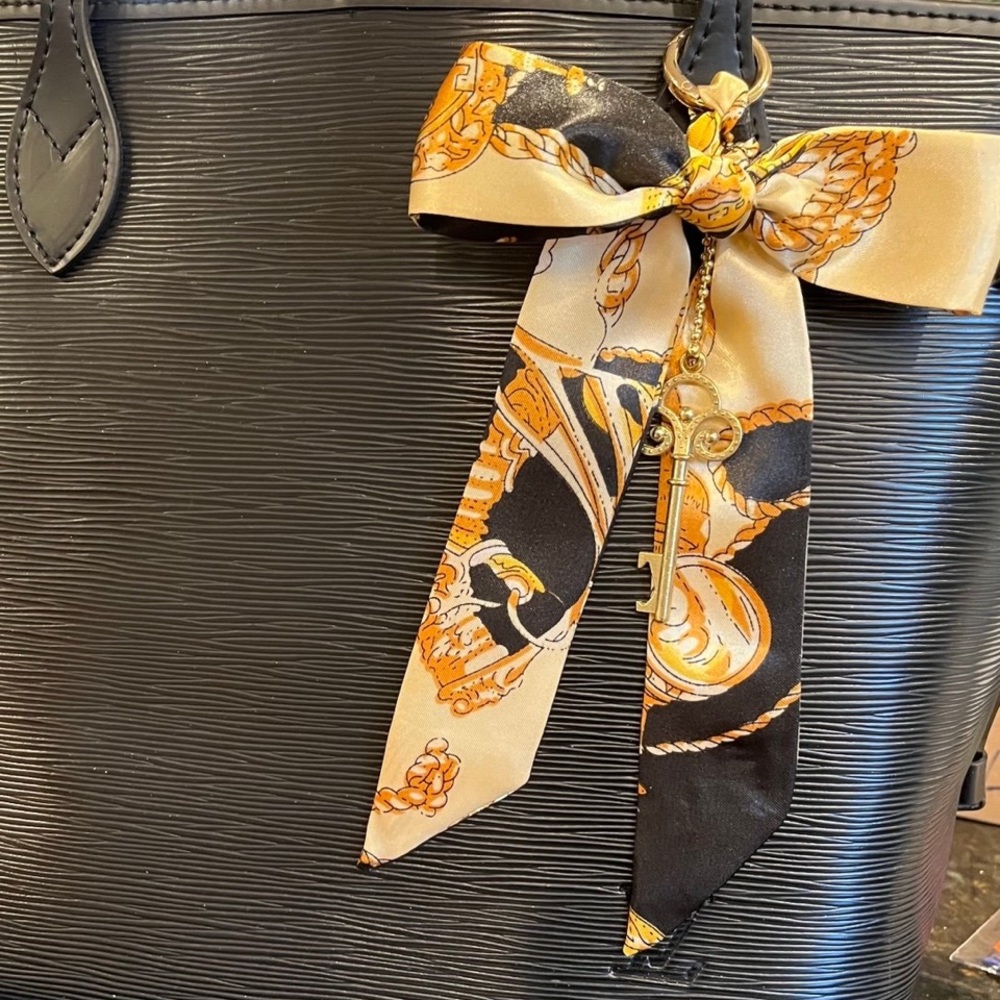 Purse scarf bow charm gold hardware easy clip on bag,black ivory gold stunning !